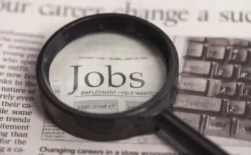 रिकॉर्ड में 22 लोगों की हायरिंग, लेकिन ऑफिस नहीं गया कोई… HR मैनेजर ने इस तरह कंपनी को लगाया करोड़ों का चूना