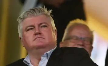 ऑस्ट्रेलियाई स्पिनर शेन वॉर्न के दोस्त कोकीन मामले में दोषी:सिडनी कोर्ट बोला- मैकगिल सौदे में शामिल थे, पर बड़े गिरोह के मेंबर नहीं